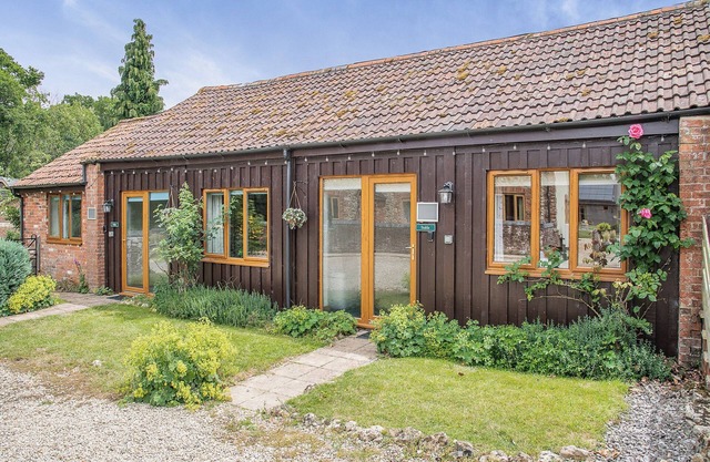 2 bedroom accommodation in Blandford Forum