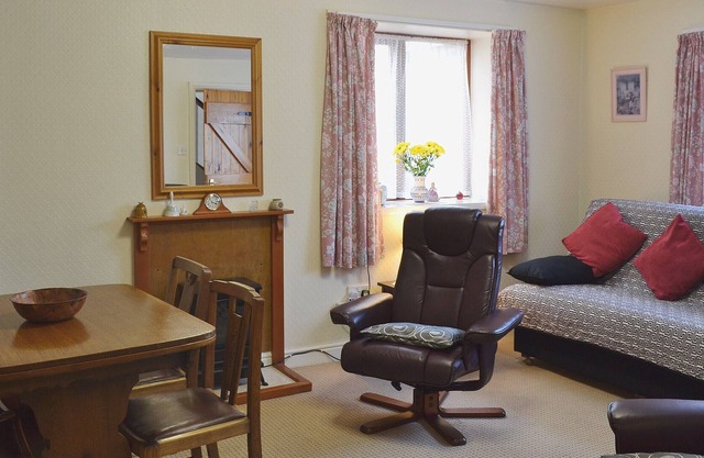 2 bedroom accommodation in Linton-on-Ouse