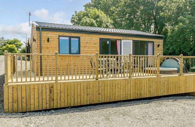 2 bedroom accommodation in Hemswell, near Market Rasen