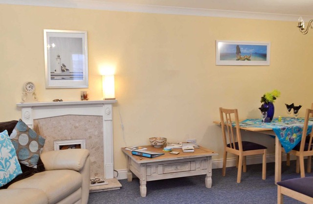 2 bedroom accommodation in Littlehampton, near Worthing