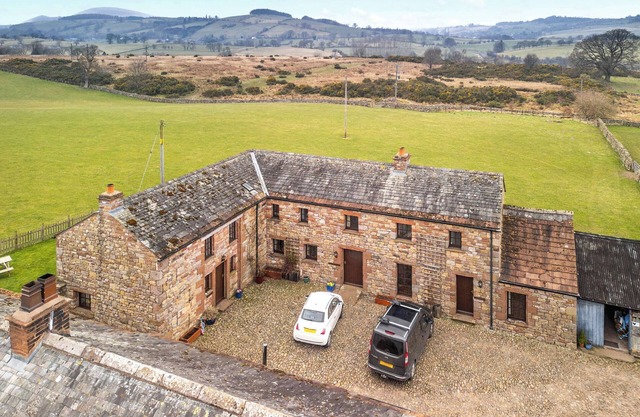 2 bedroom accommodation in Pooley Bridge