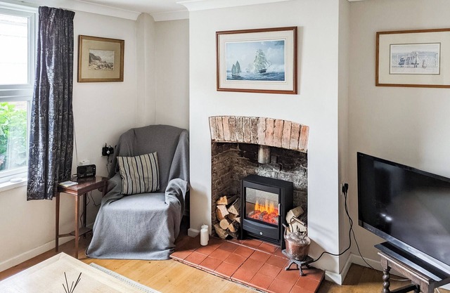 2 bedroom accommodation in Lydd, Romney Marsh