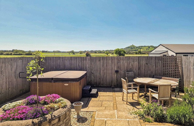 2 bedroom accommodation in West Pennard, near Glastonbury