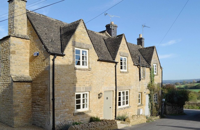 2 bedroom accommodation in Longborough