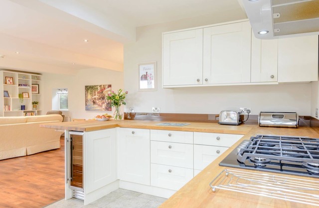 2 bedroom accommodation in Spratton, near Northampton