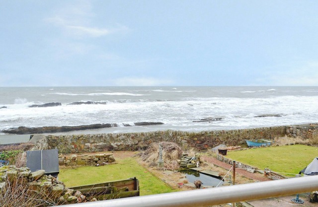 2 bedroom accommodation in Cellardyke, near Anstruther