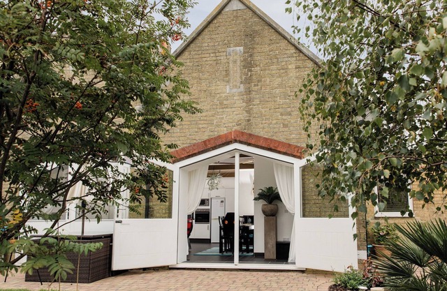 2 bedroom accommodation in East Cowes