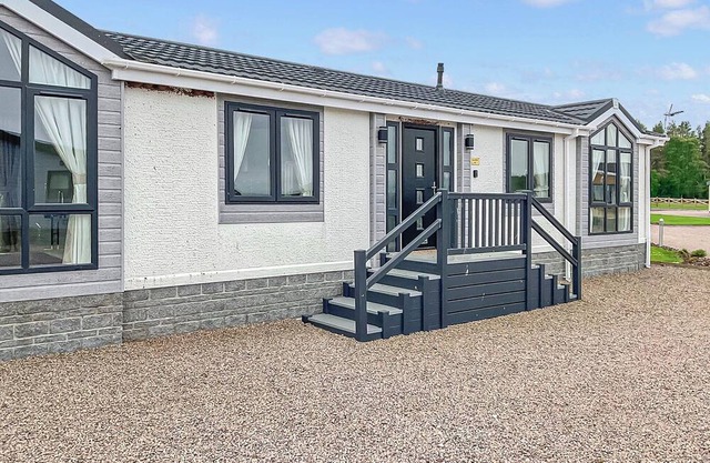 2 bedroom accommodation in Laurenkirk
