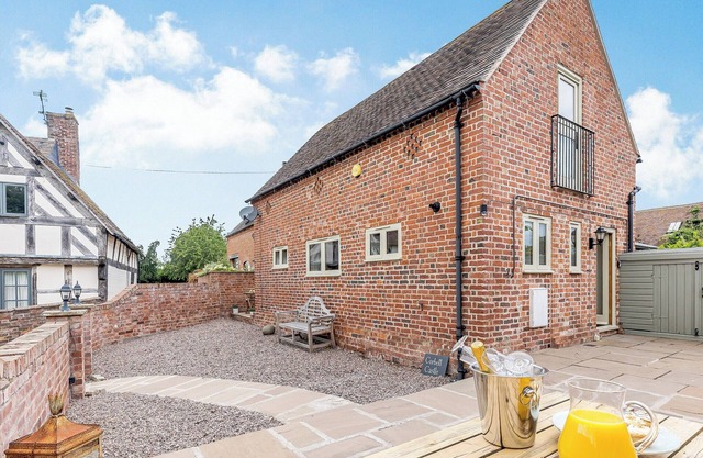 2 bedroom accommodation in Arscott, near Shrewsbury