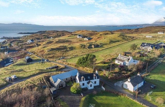 2 bedroom accommodation in Tarskavaig