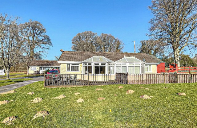 2 bedroom accommodation in Ciliau Aeron, near Aberaeron