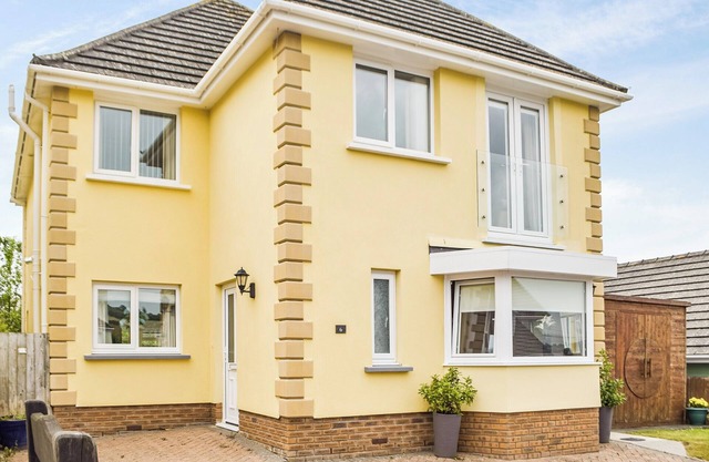 2 bedroom accommodation in Ferryside