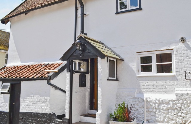 2 bedroom accommodation in Sproughton