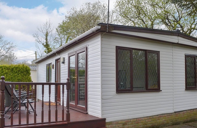 2 bedroom accommodation in Benllech