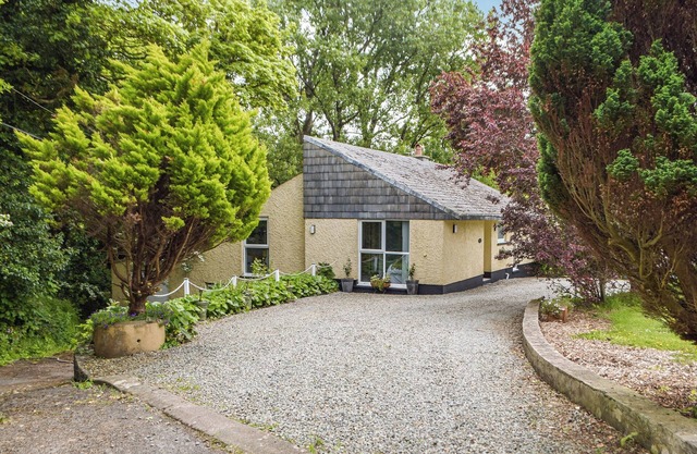 2 bedroom accommodation in Pembroke