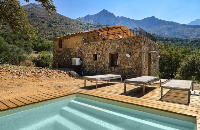 2 bedroom accommodation in FELICETO