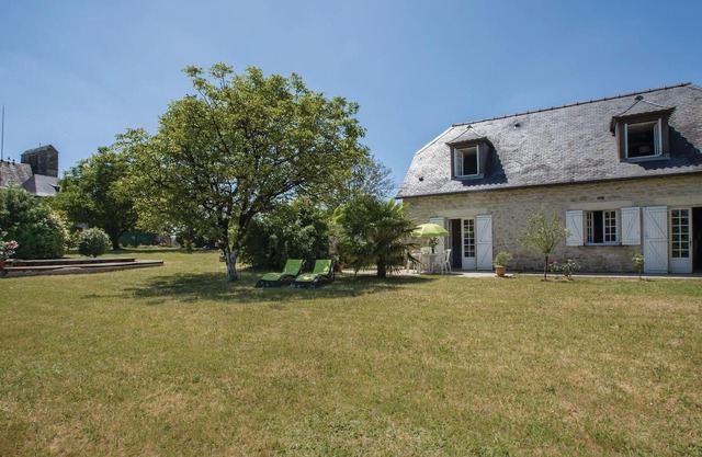 2 bedroom accommodation in Yssandon