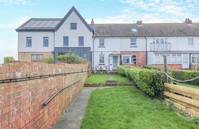 2 bedroom accommodation in Fareham