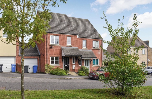 2 bedroom accommodation in Sudbury