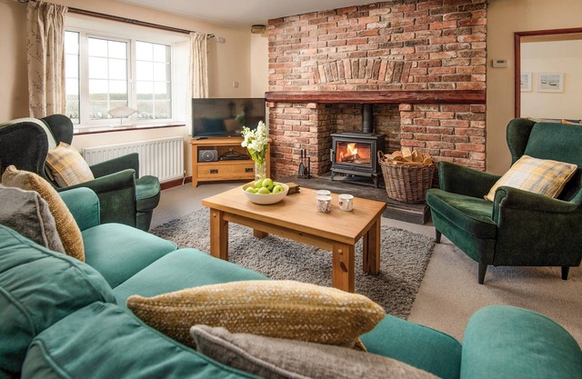 2 bedroom accommodation in Dunstan, near Craster