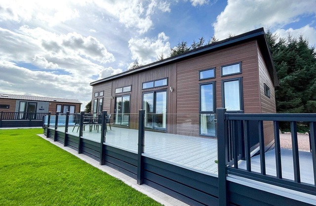 2 bedroom accommodation in Annan