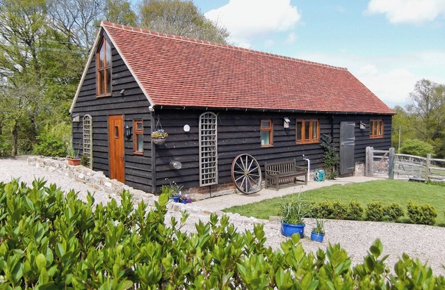 2 bedroom accommodation in Ashburnham, Battle