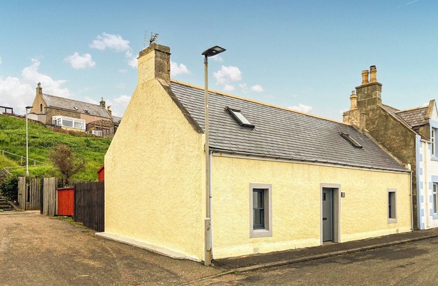 2 bedroom accommodation in Buckie