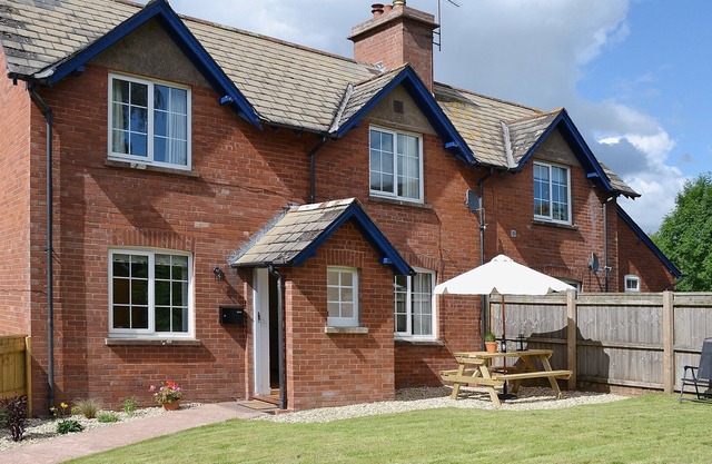2 bedroom accommodation in Woodbury Salterton, near Exeter