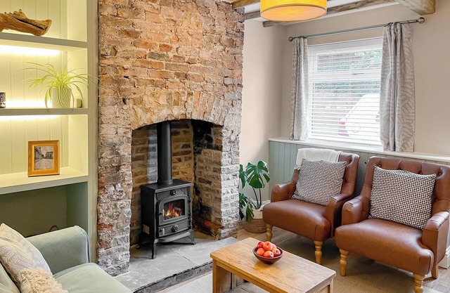 2 bedroom accommodation in Howden, Nr Goole