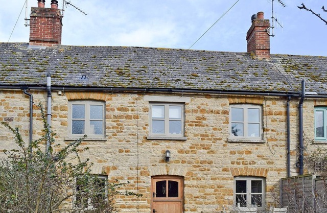 2 bedroom accommodation in Kingham