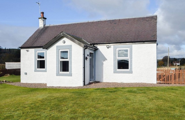 2 bedroom accommodation in Beattock, near Moffatt