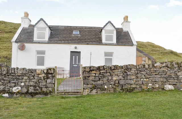 2 bedroom accommodation in Staffin, Isle of Skye