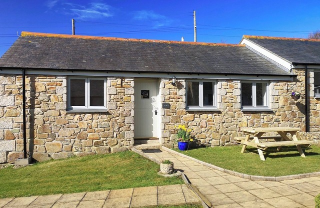 2 bedroom accommodation in Mawla, near Porthtowan