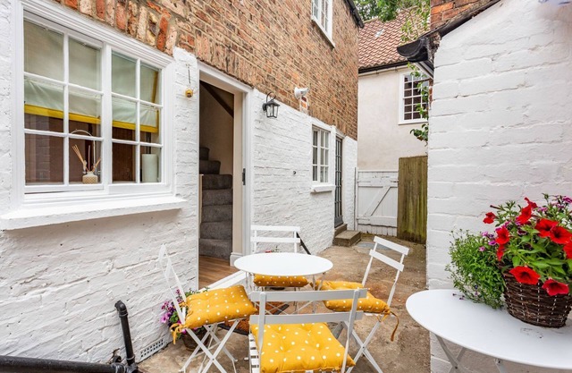 2 bedroom accommodation in Ripon