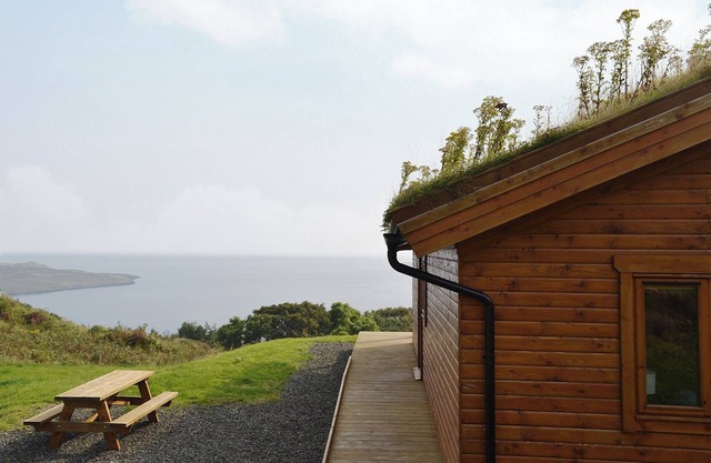 2 bedroom accommodation in Staffin