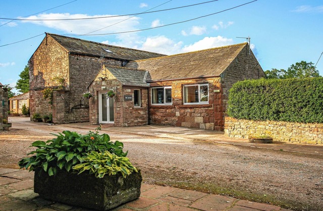 2 bedroom accommodation in Calthwaite, near Penrith