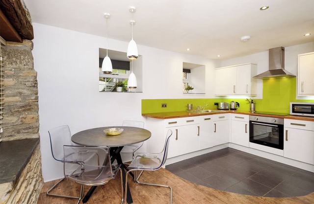 2 bedroom accommodation in Watergate, Looe