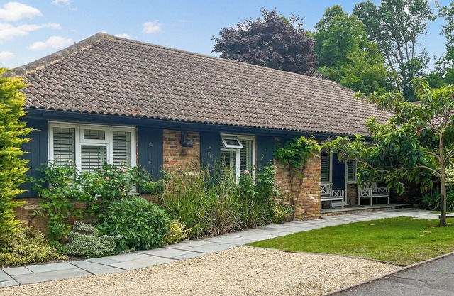 2 bedroom accommodation in Penn