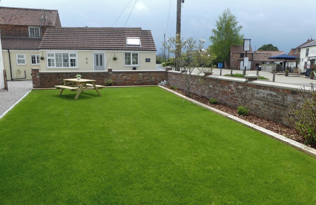 2 bedroom accommodation in Tholthorpe, near York