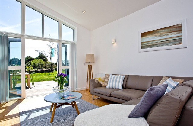 2 bedroom accommodation in Carbis Bay, near St Ives