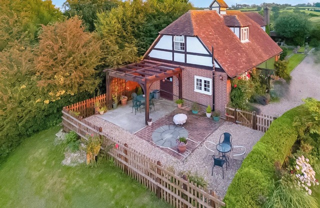 2 bedroom accommodation in Iden, near Rye