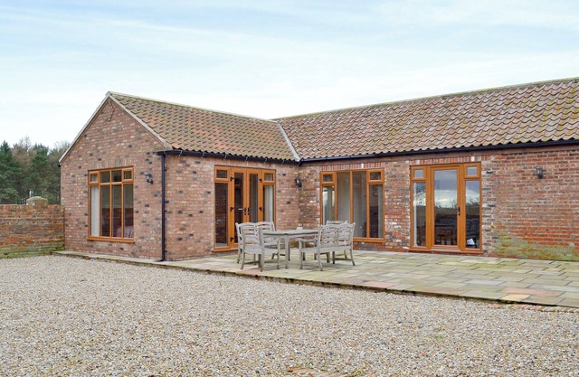 2 bedroom accommodation in Aldwark, near Alne