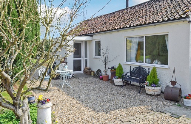2 bedroom accommodation in Stillington, near York