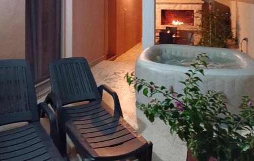 2 Bedroom Amazing Apartment In Benkovac