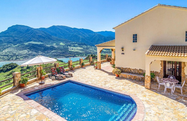 2 bedroom amazing home in El Gastor