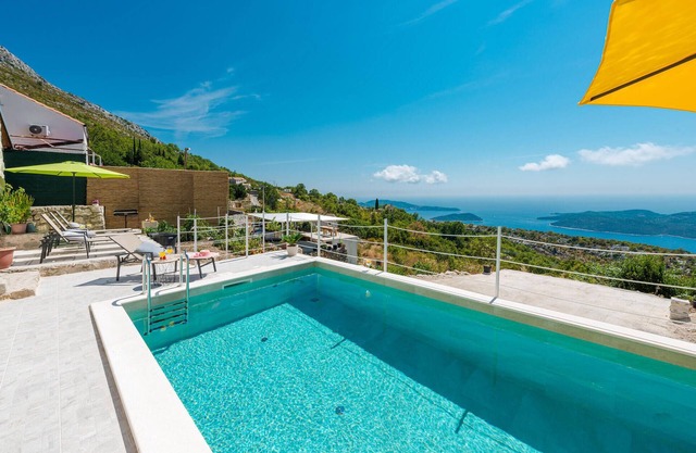 2 bedroom amazing home in Dubravica