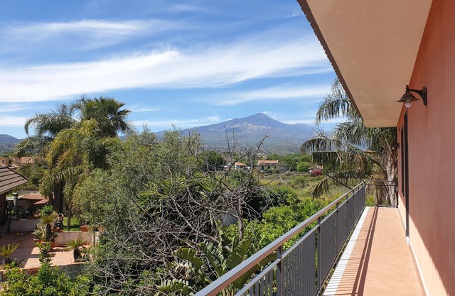 2 Bedroom Apartment in Maugeri