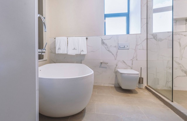 2-bedroom apartment in brilliant Nairobi with WiFi, fitness room