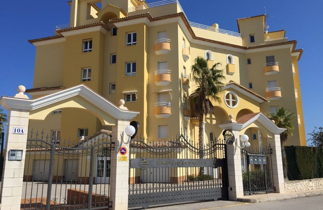 2 bedroom appartment in luxury Beach & Golf Resort, Costa Blanca, Spain