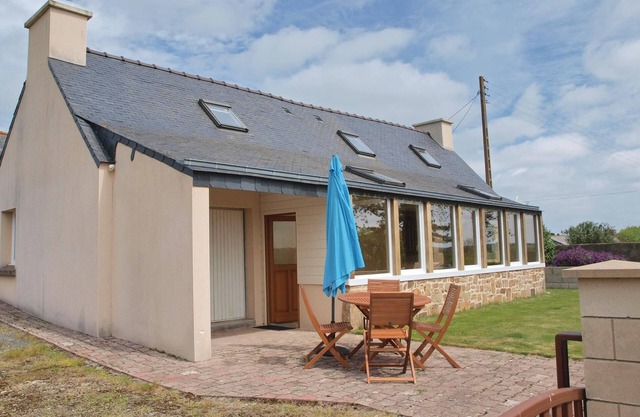 2 bedroom awesome home in Mantallot